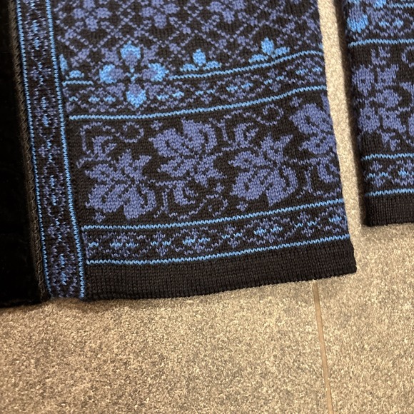 Dale of Norway Pure Wool Cardigan Sweater M Norwegian Blue Black Velvet Trim - Picture 10 of 16